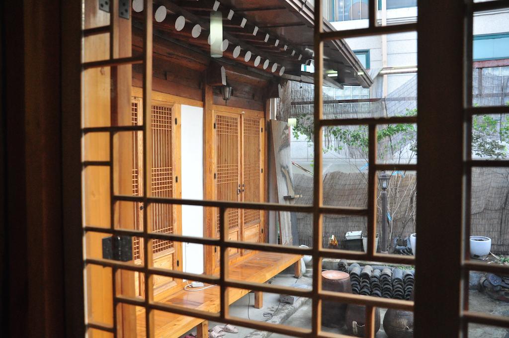 Hueahn Hanok Guesthouse Сеул Екстер'єр фото